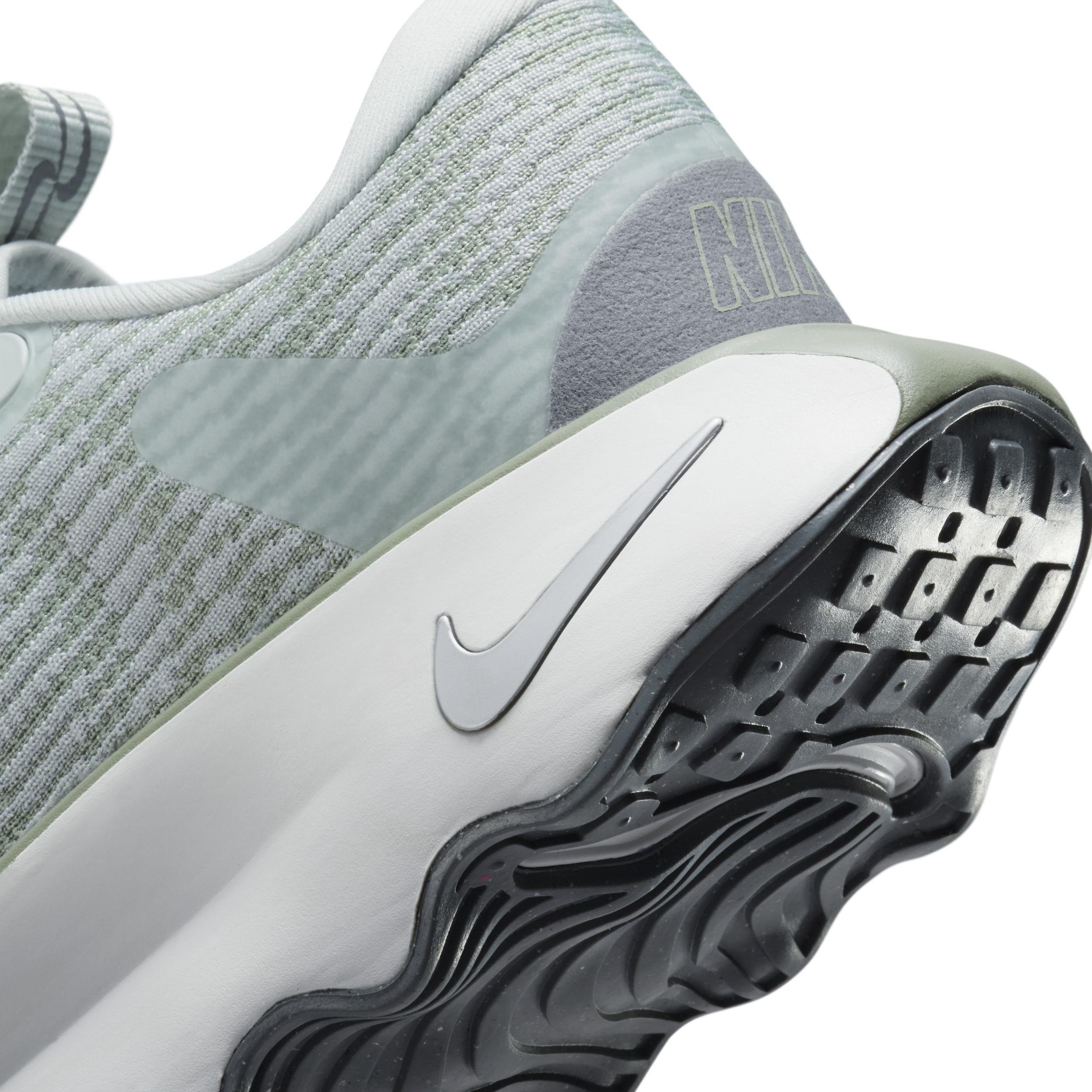 Nike Women's Motiva Walking Shoes Product Image