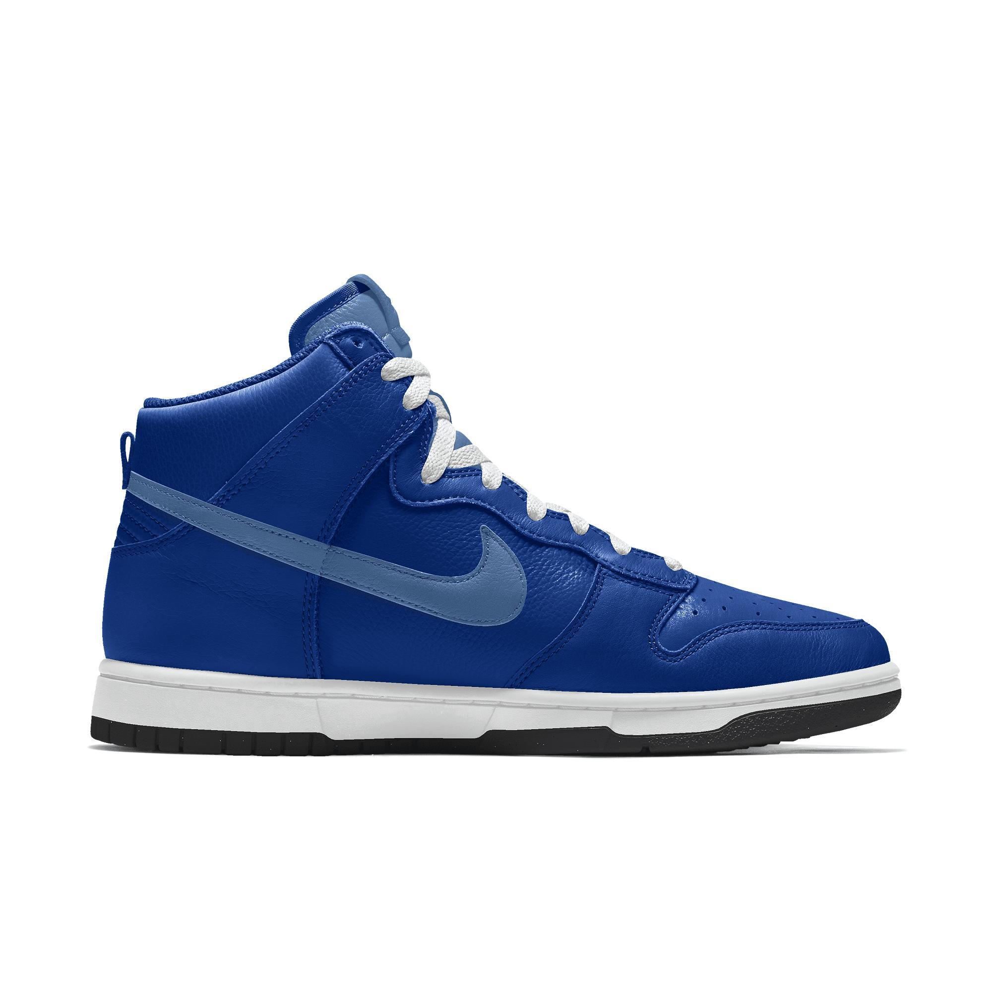 Nike Men's LeBron Witness 8 Basketball Shoes Product Image