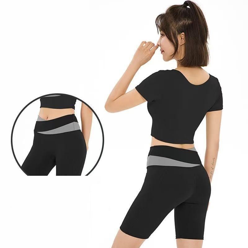 High Waist Two Tone Yoga Shorts Product Image