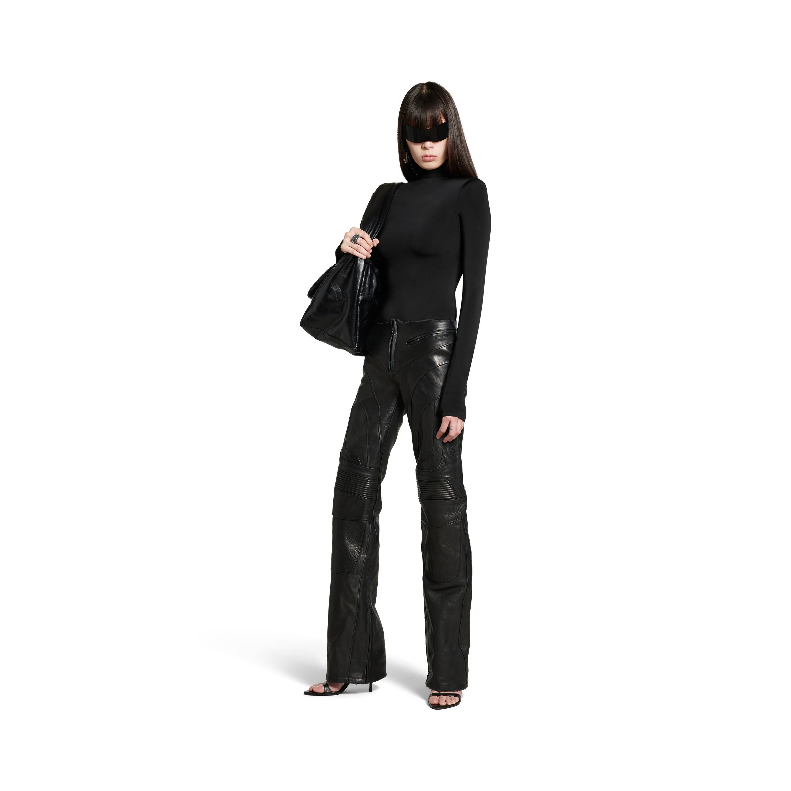 Women's Low Waist Biker Pants in Black Product Image