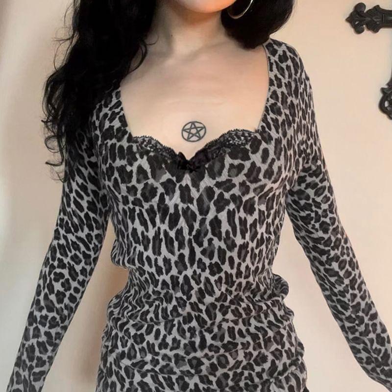 Long Sleeve Square-Neck Lace-Trim Bow Accent Leopard Print Slim-Fit Top Product Image