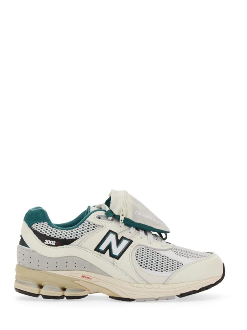 NEW BALANCE 2002 Sneakers In White Product Image