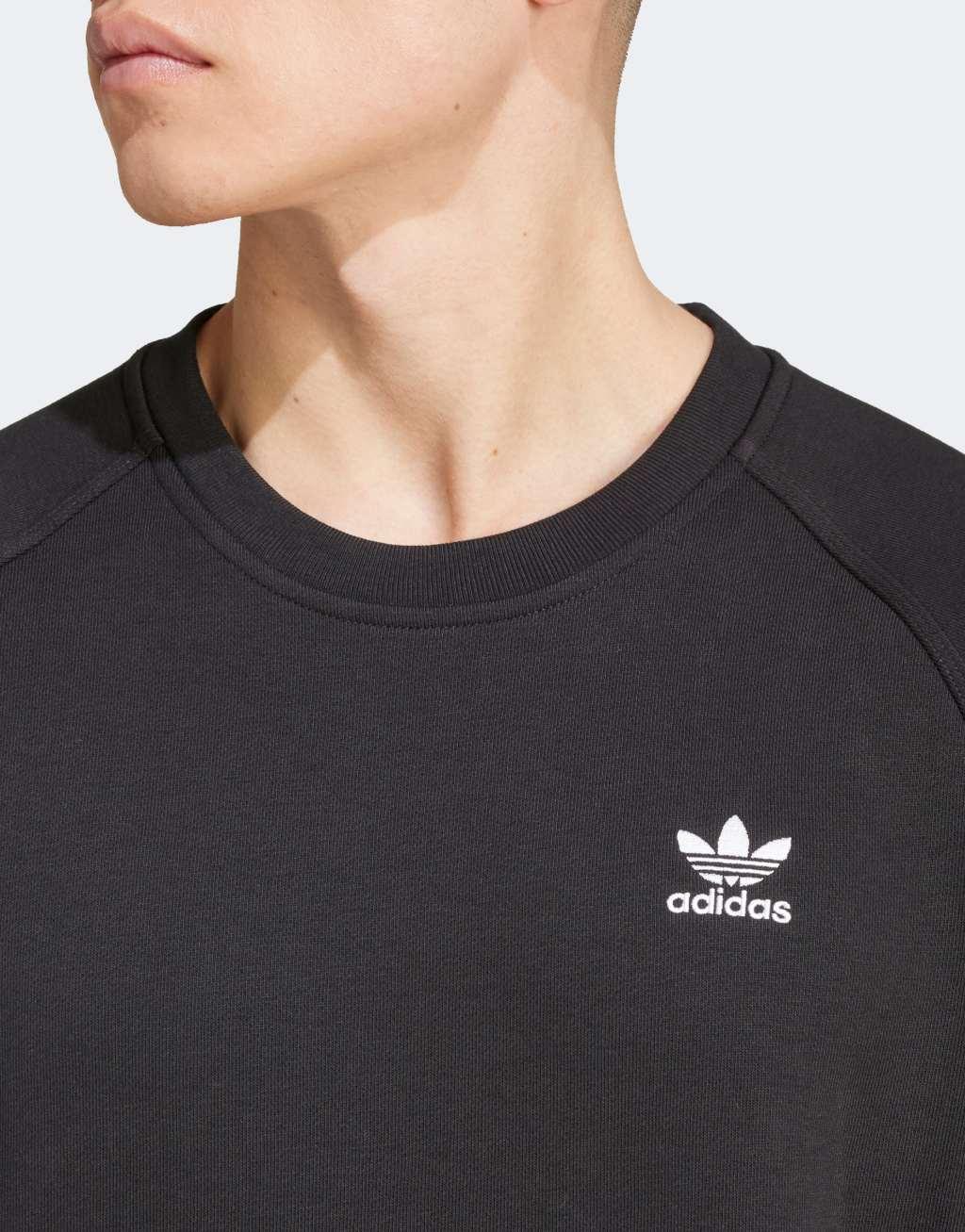 adidas Originals Essential sweatshirt in black Product Image