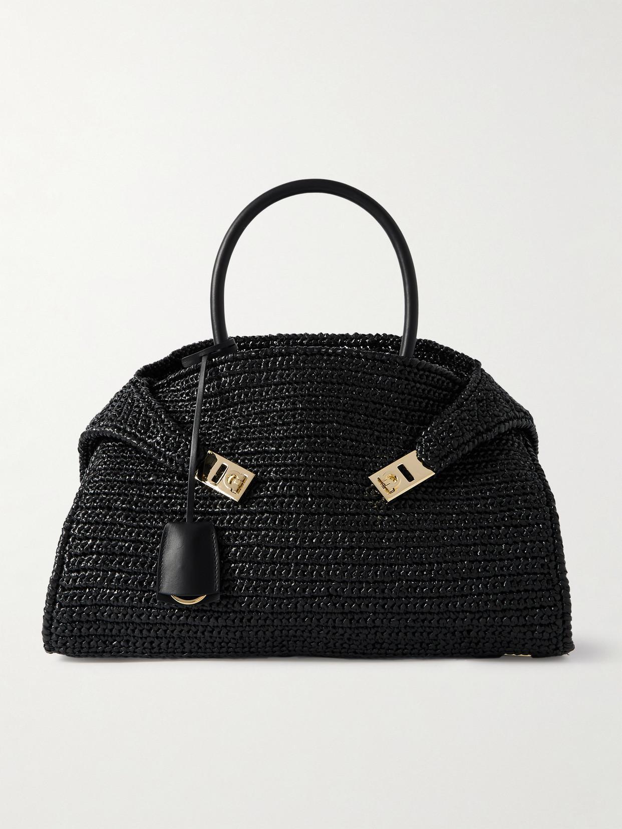 Medium The Hug Raffia Tote Bag In Black Product Image