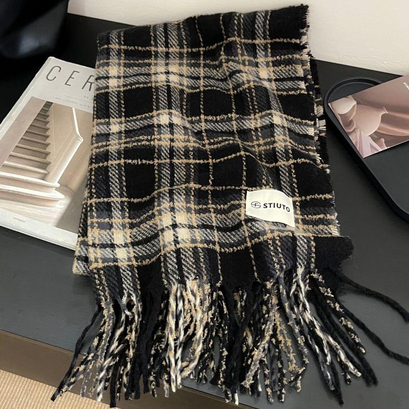 Plaid Applique Fringed Knit Scarf Product Image