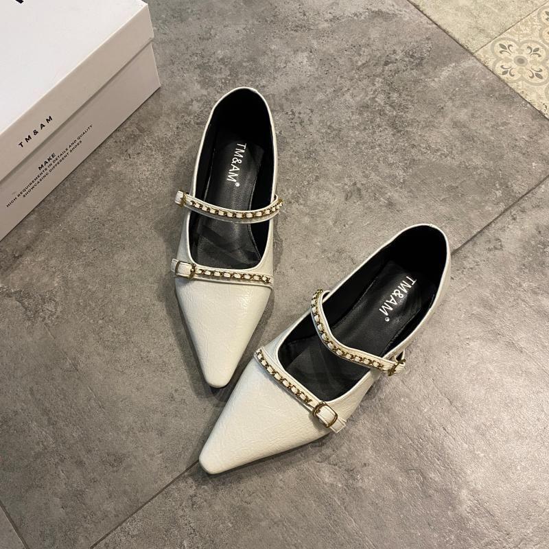 Pointed Toe Chain Accent Mary Jane Shoes product image