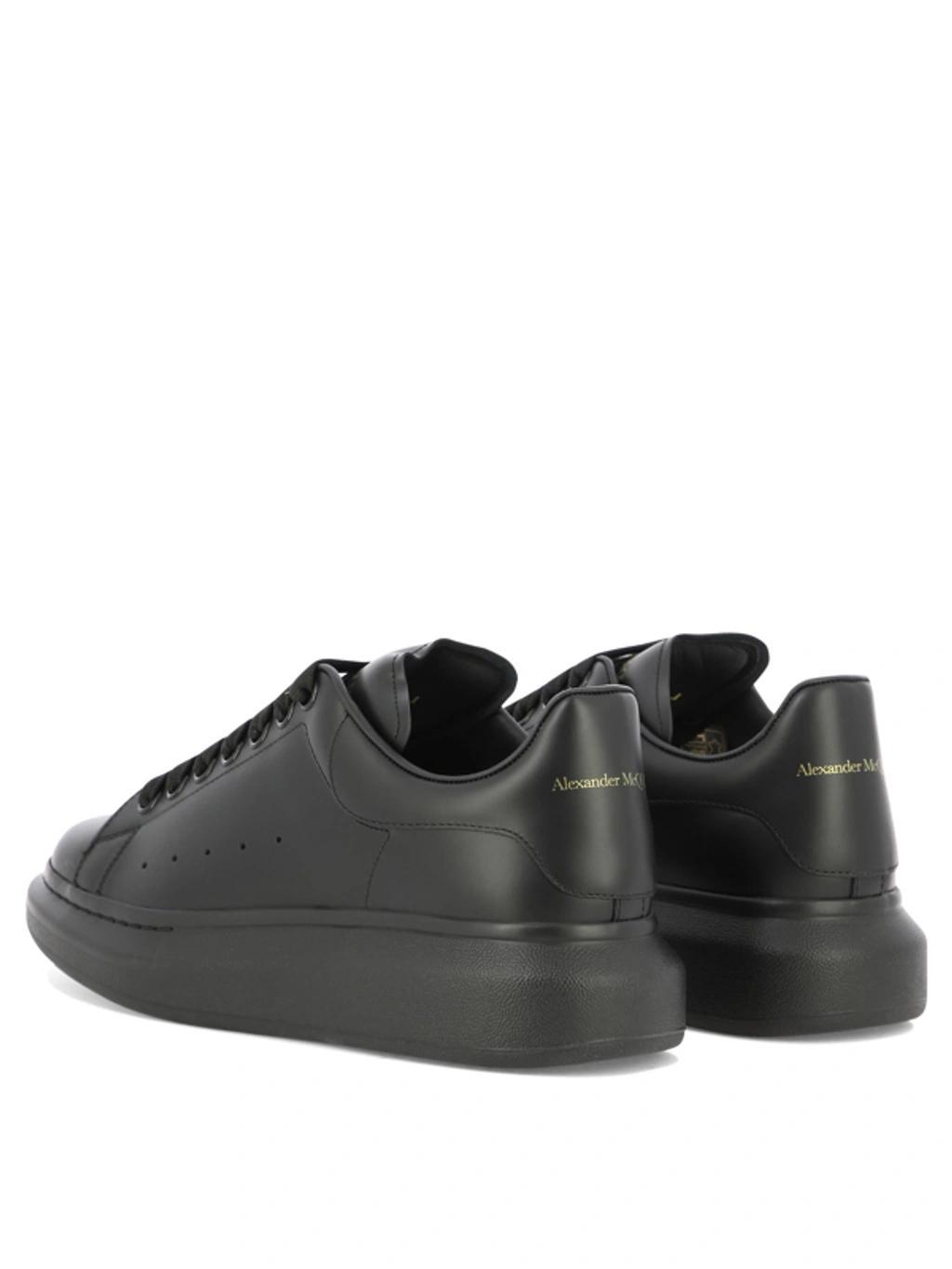 Sneaker Oversize In Black Product Image