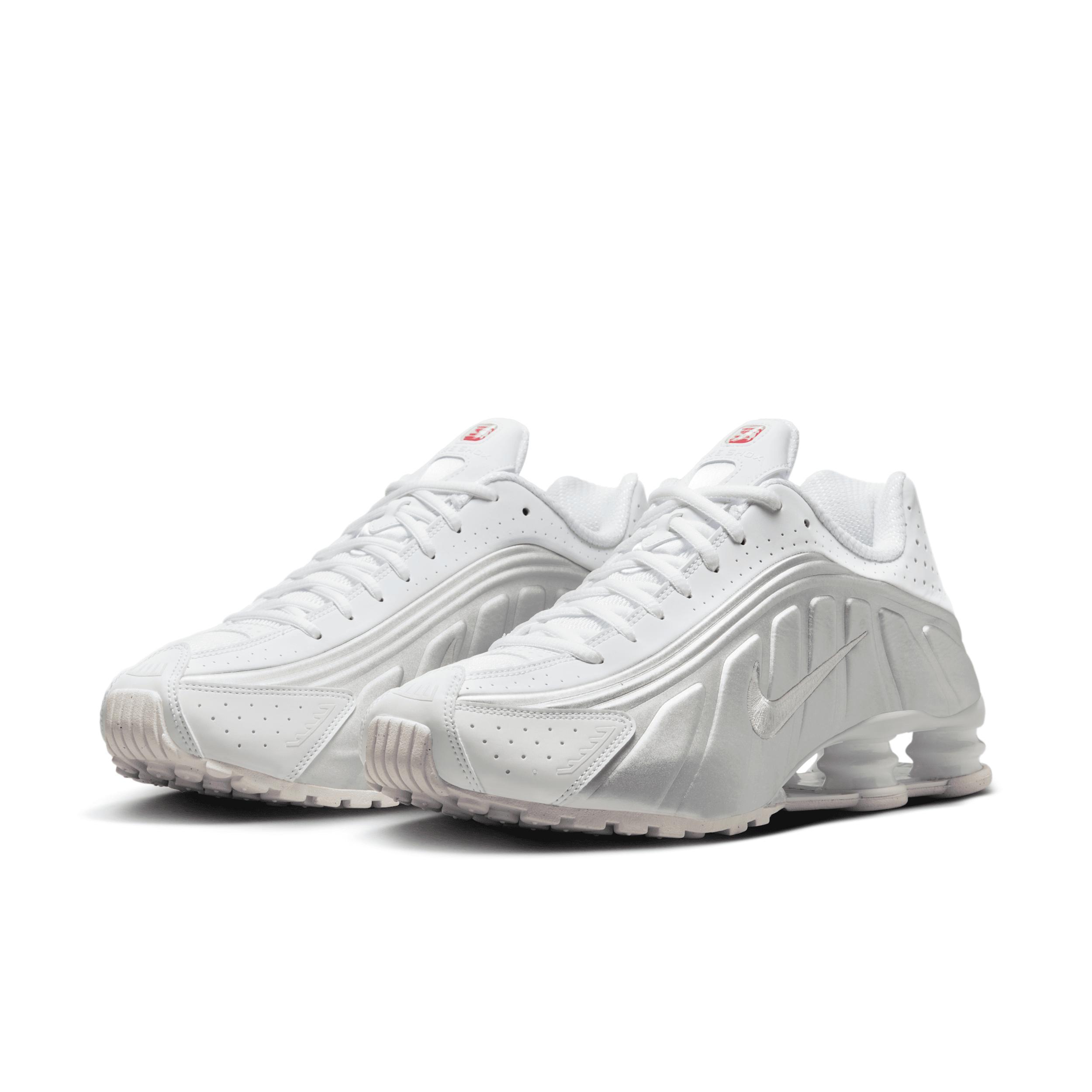 Nike Men's Shox R4 Shoes Product Image