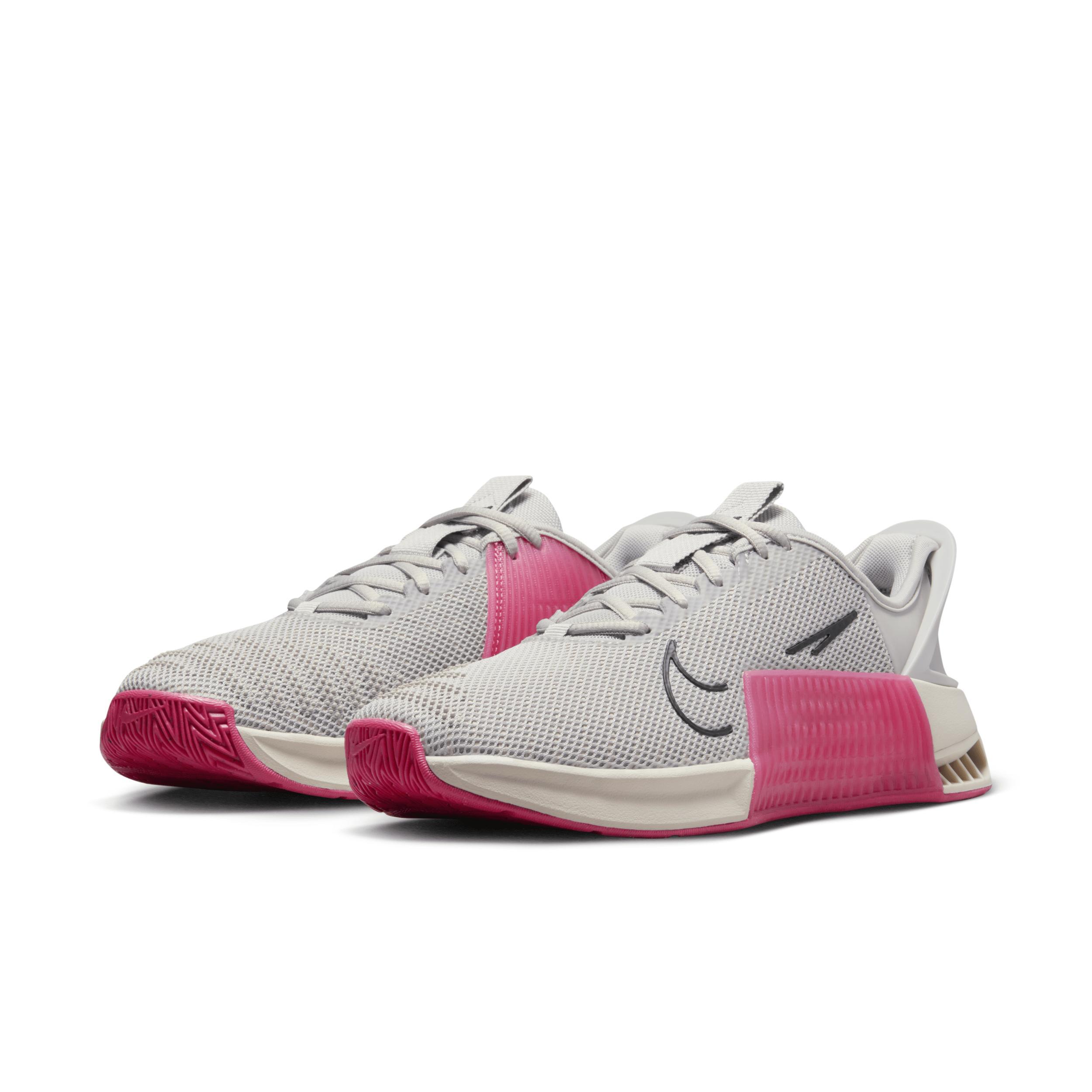 Nike Women's Metcon 9 EasyOn Workout Shoes Product Image