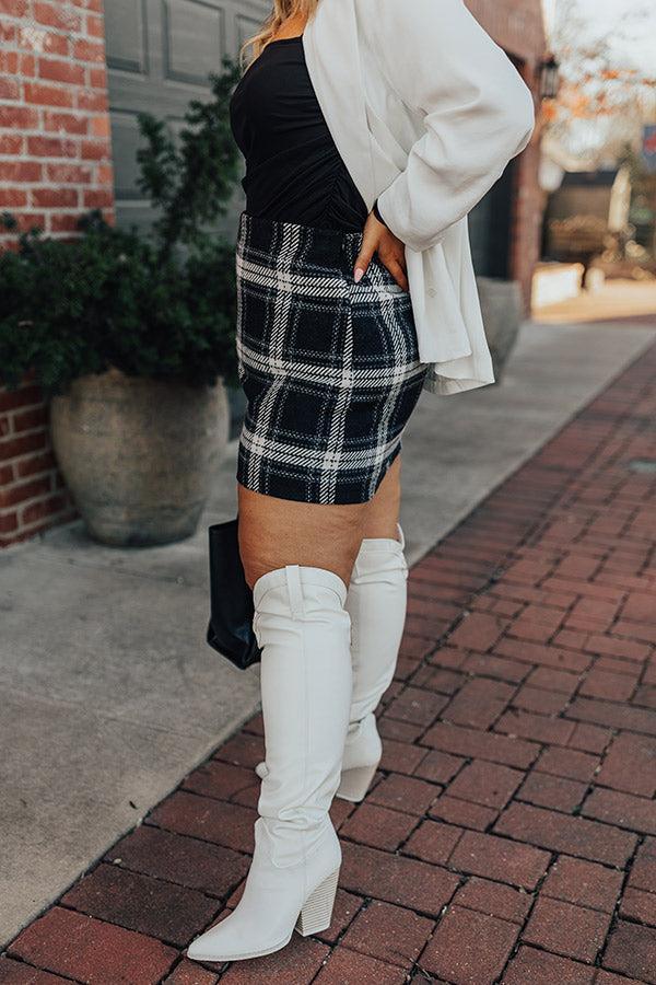 Cafe Patio Plaid Skirt in Black Curves Product Image