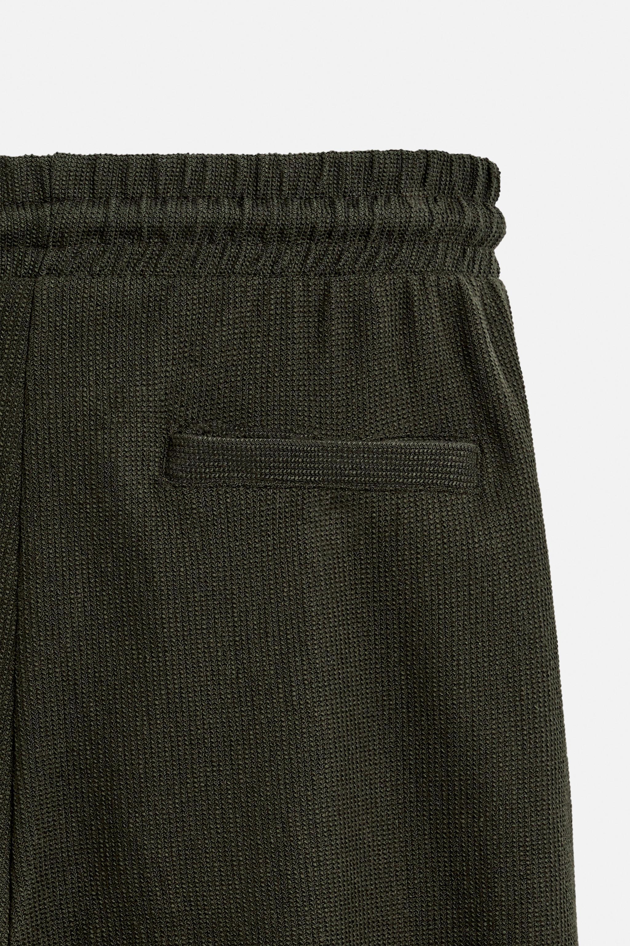 TEXTURED JOGGER SHORTS Product Image