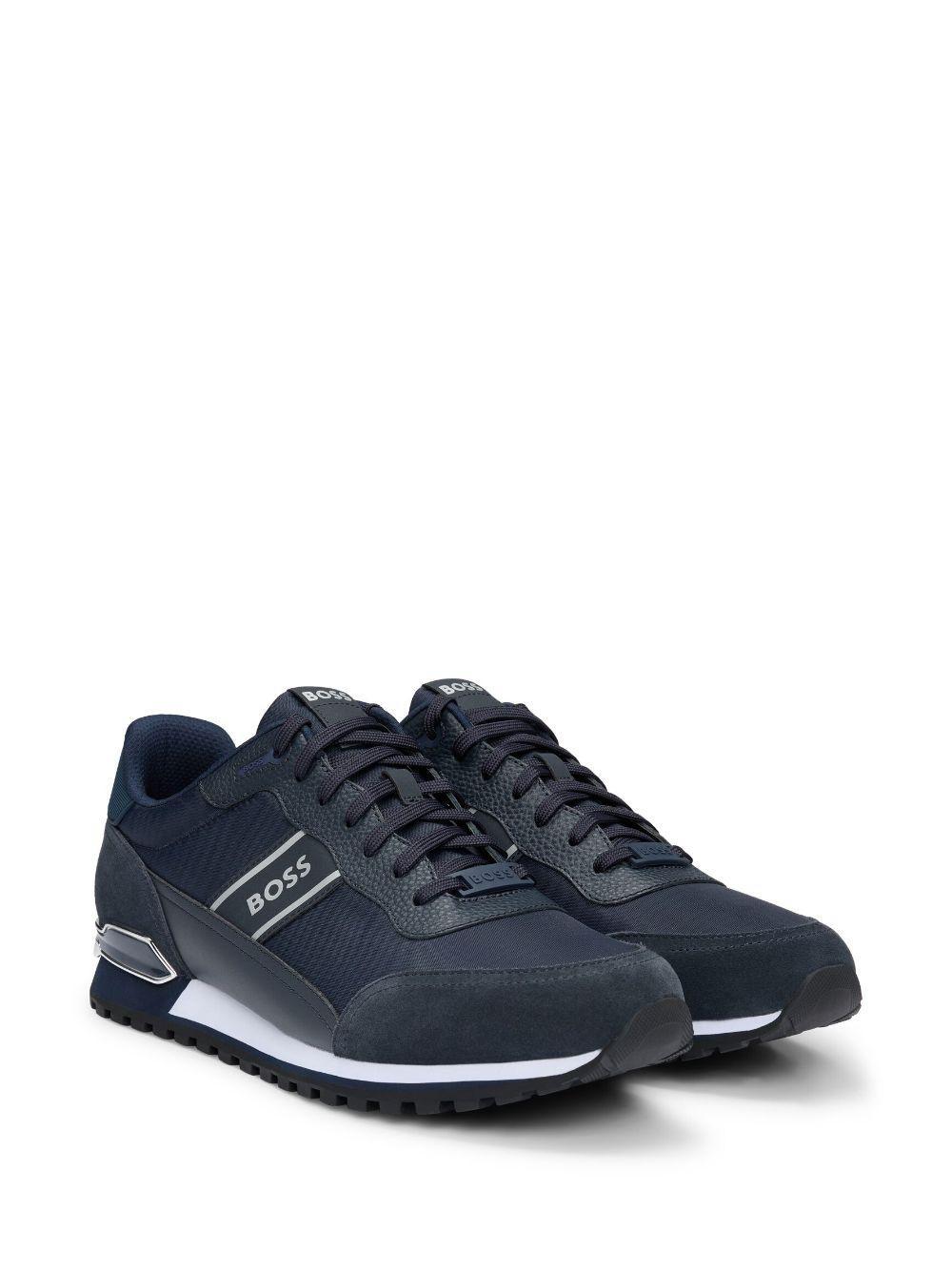 Parkour Runner Sneakers In Dark Blue Product Image