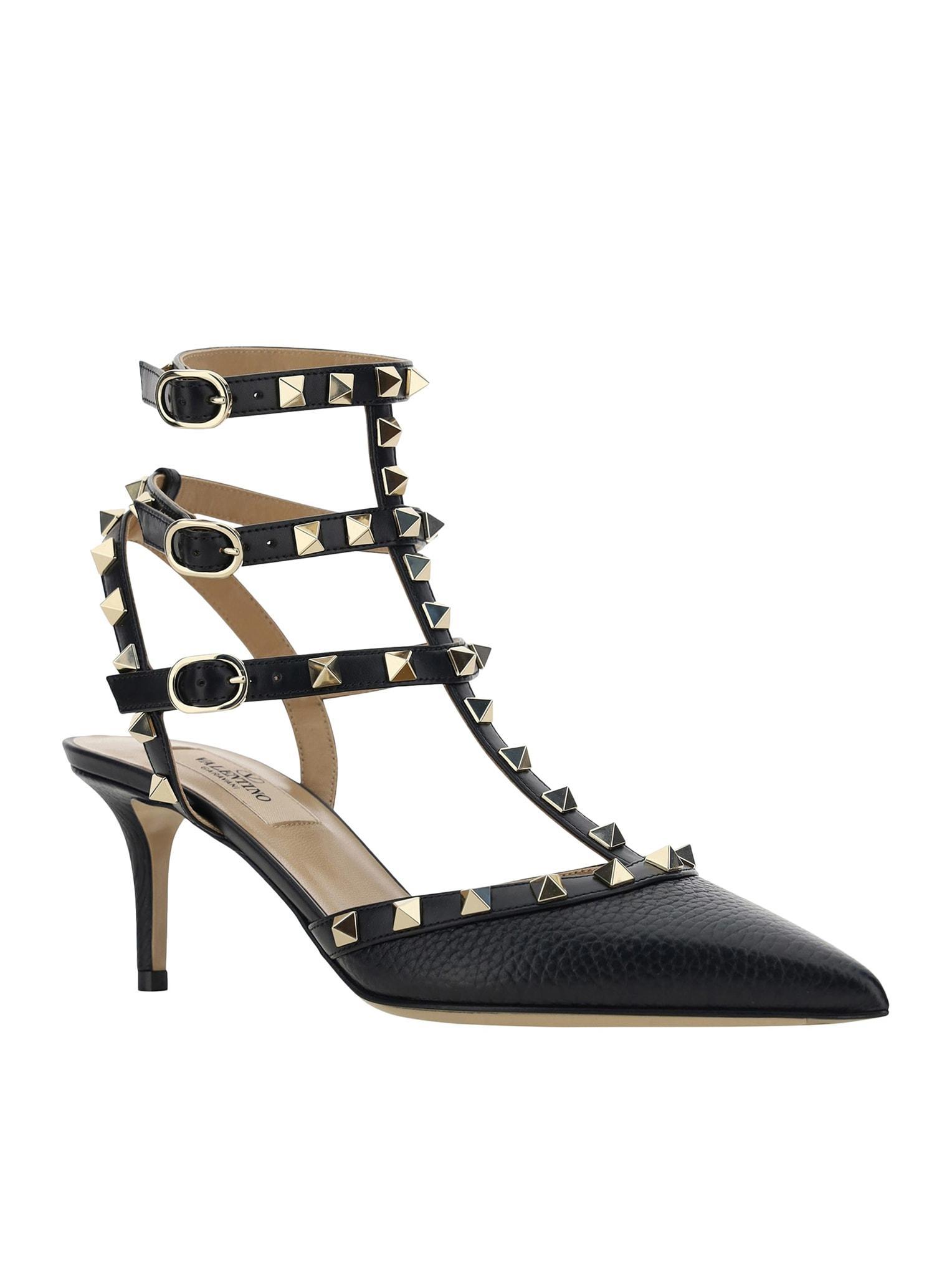 Rockstud Pumps In Black Product Image