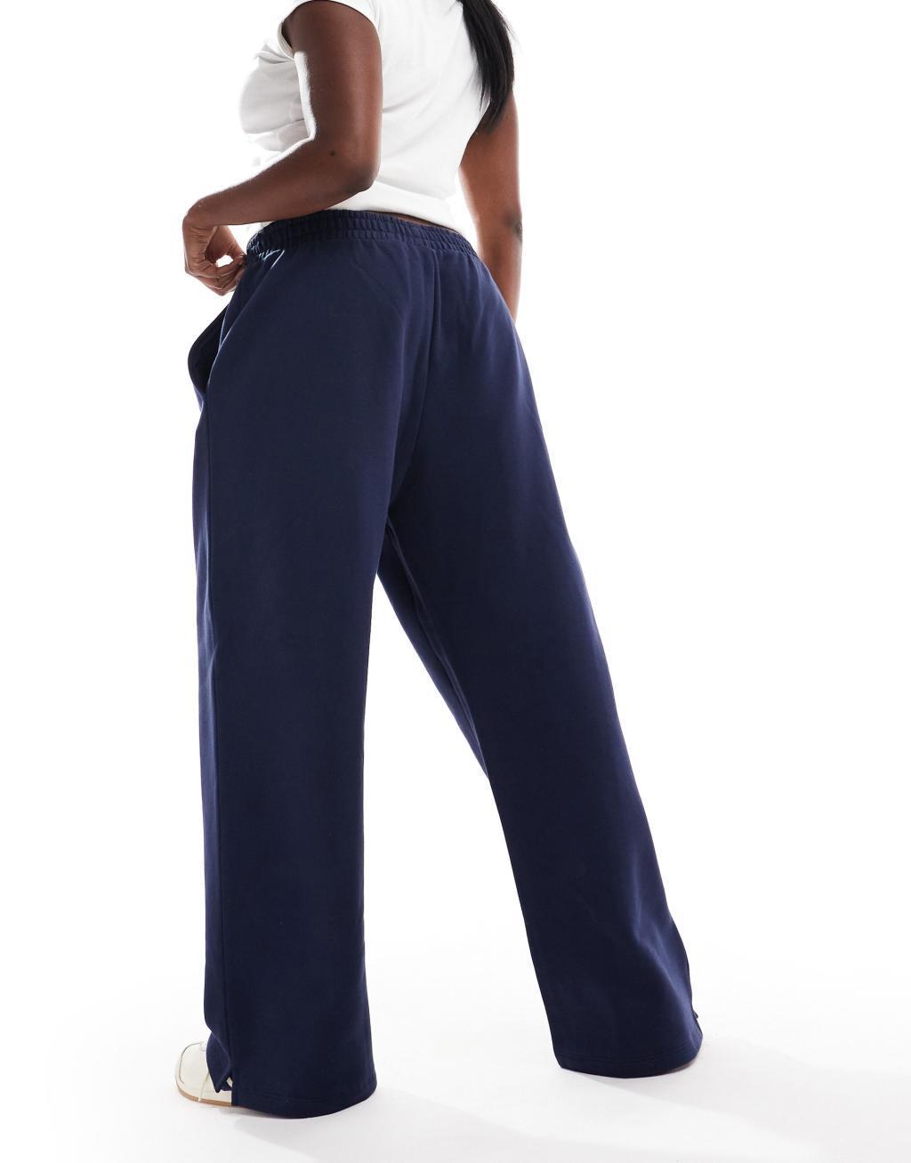 ASOS DESIGN Curve heavy weight straight leg sweatpants with pintuck in navy Product Image