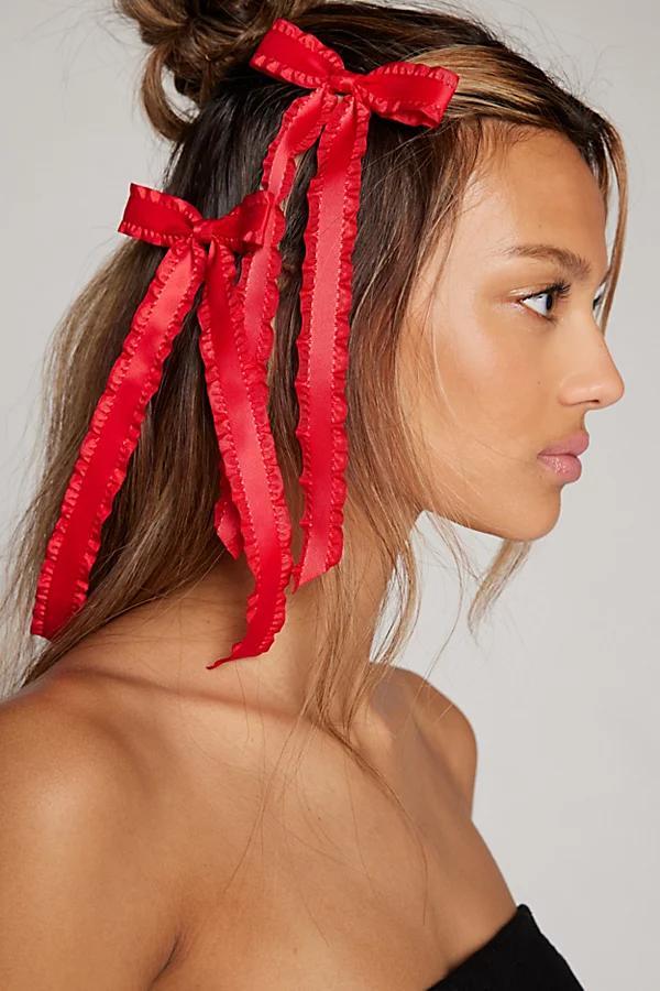 Lettuce-Edge Bow Hair Clip Set Womens at Urban Outfitters Product Image