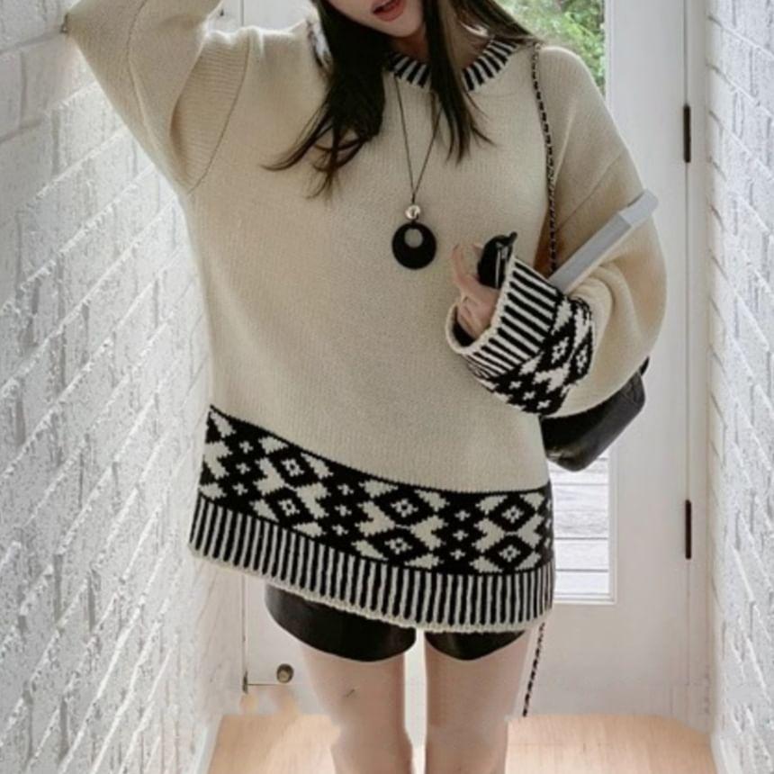 Crew Neck Drop Shoulder Patterned Oversized Sweater Product Image