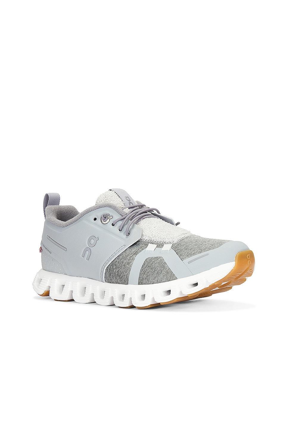 On Cloud 5 Terry Sneaker in Glacier & White - Light Grey. Size 6 (also in 5.5). Product Image