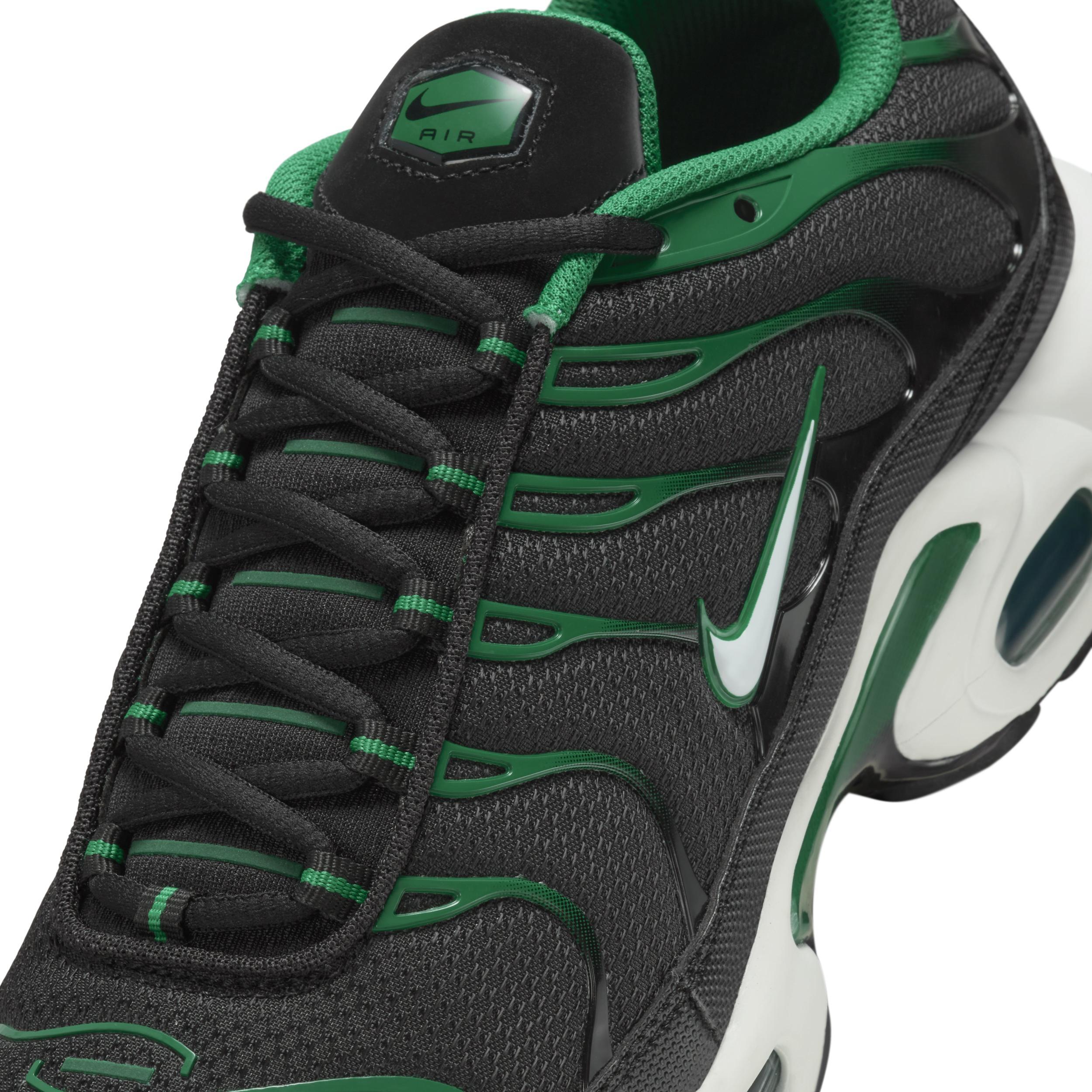 Nike Men's Air Max Plus Shoes Product Image