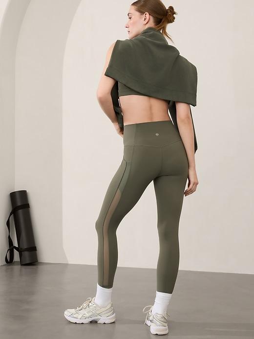 Salutation Stash High Rise Mesh 7/8 Legging Product Image