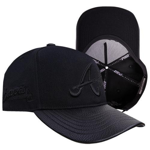 Pro Standard Mens Braves Blackout Pinch Front Strapback - Black/Black Product Image