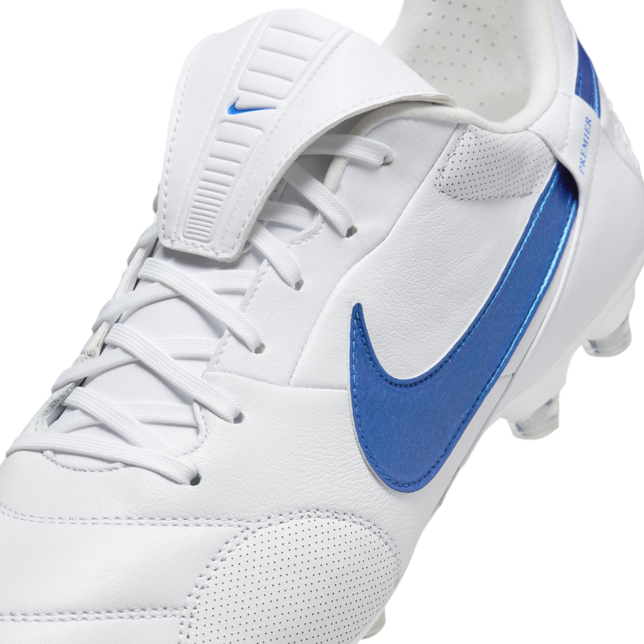 Nike Men's Premier 3 FG Low-Top Soccer Cleats Product Image