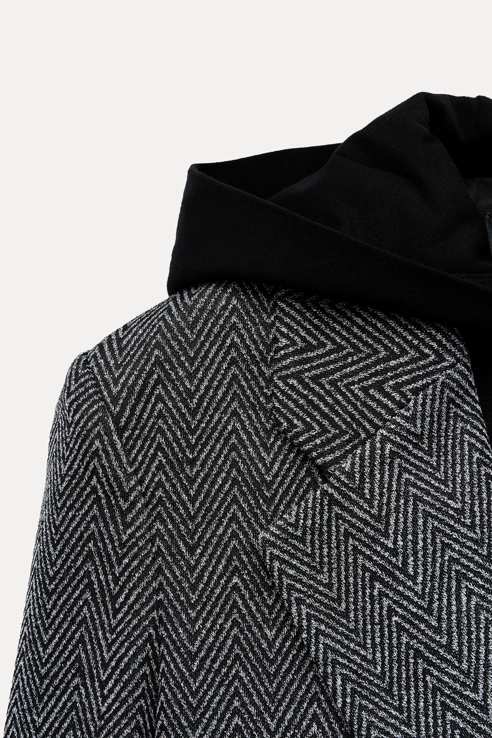 COMBINATION HOODIE HERRINGBONE BLAZER Product Image