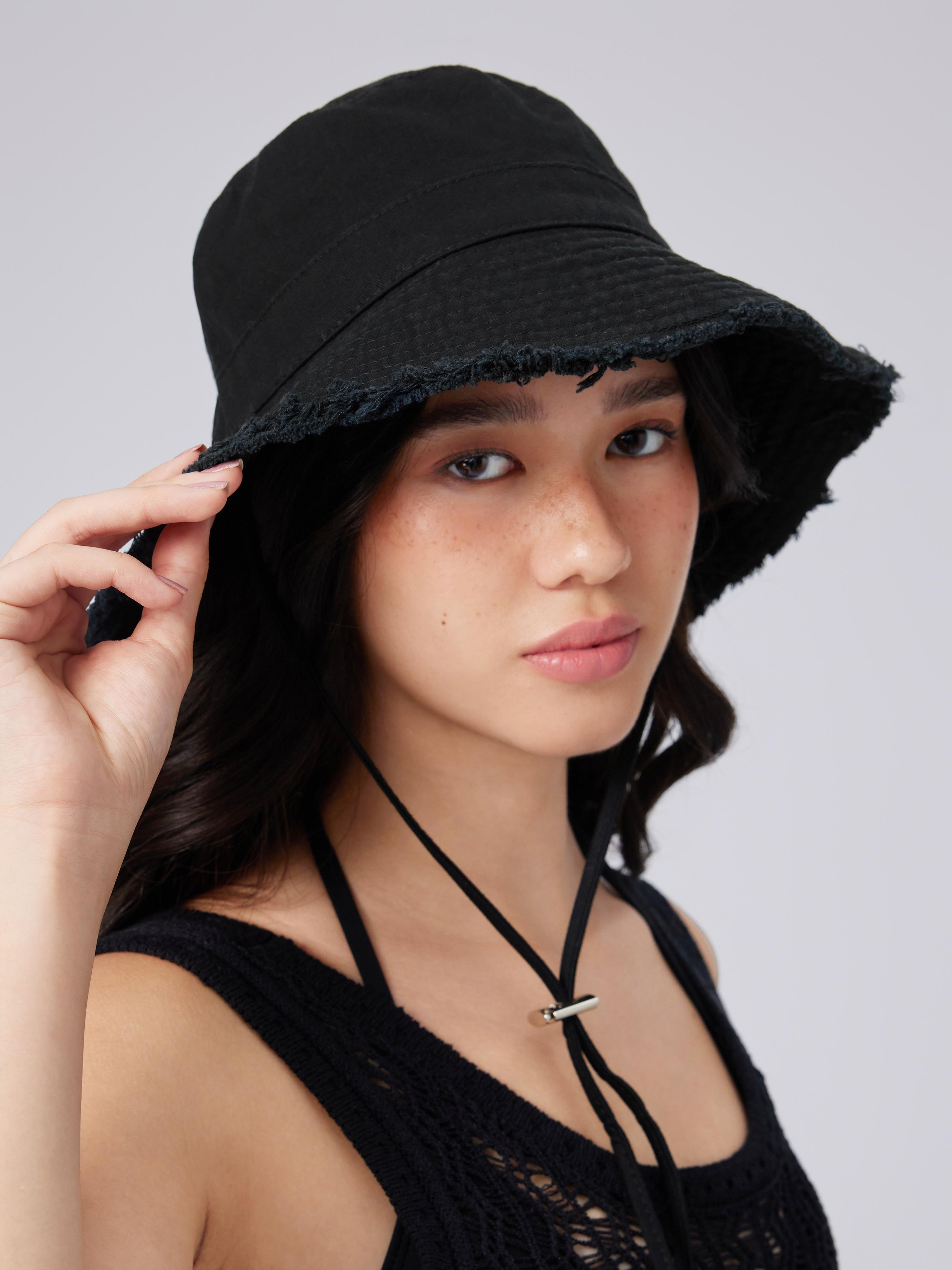 FRINGED WIDE-BRIMMED BUCKET HAT product image