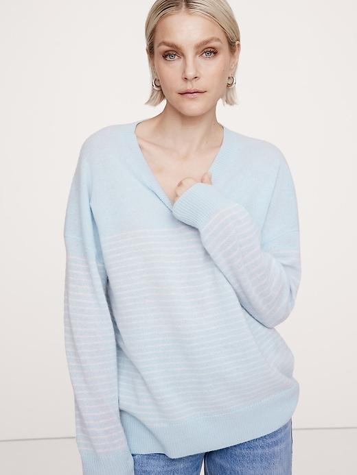 Caro Lightweight Cashmere V-Neck Sweater Product Image