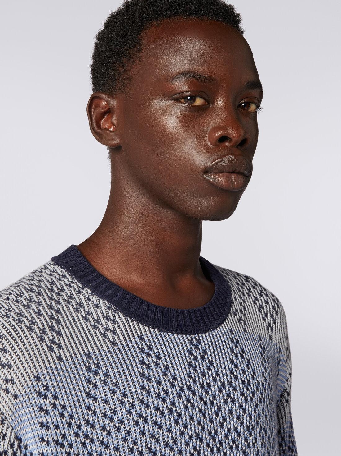 Crew-neck zigzag cotton pullover Blue | Missoni product image