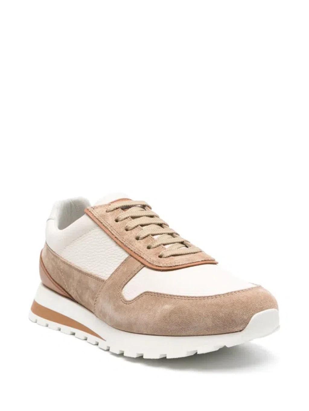 Sneakers Mit Kontrasteinsatz In Neutrals Product Image