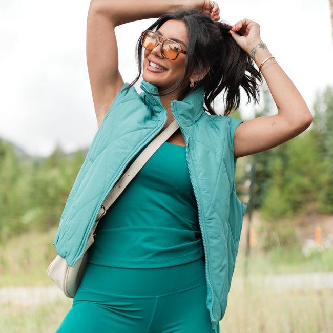 Mountainside Moment Teal Cropped Puffer Vest Product Image