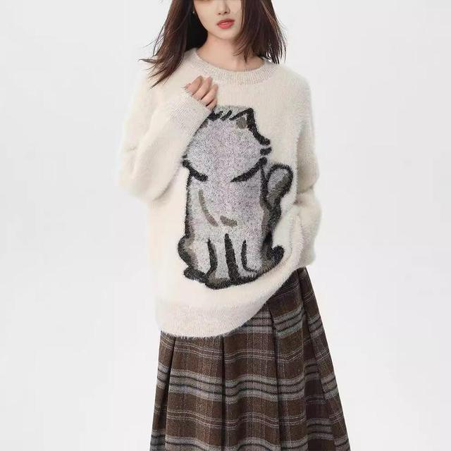 Round Neck Cat Jacquard Sweater Product Image