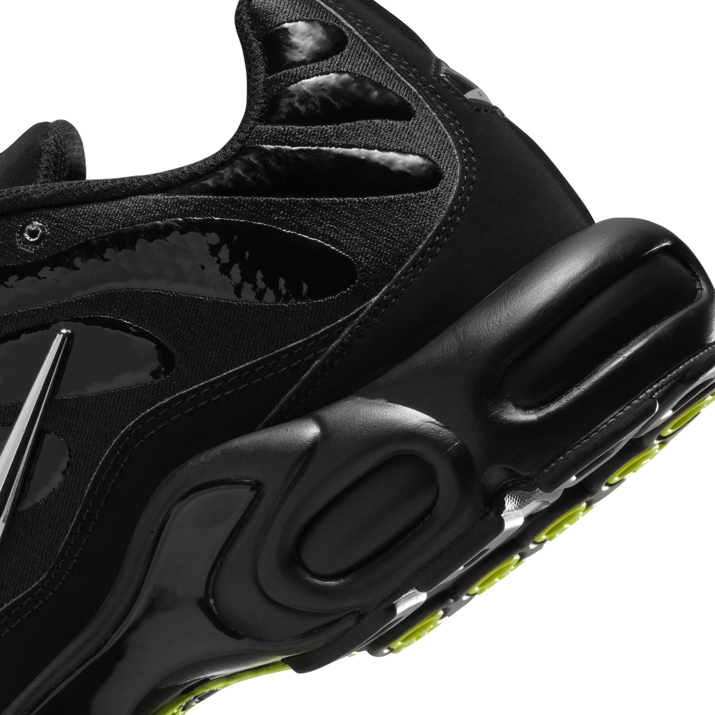 Nike Men's Air Max Plus Shoes Product Image