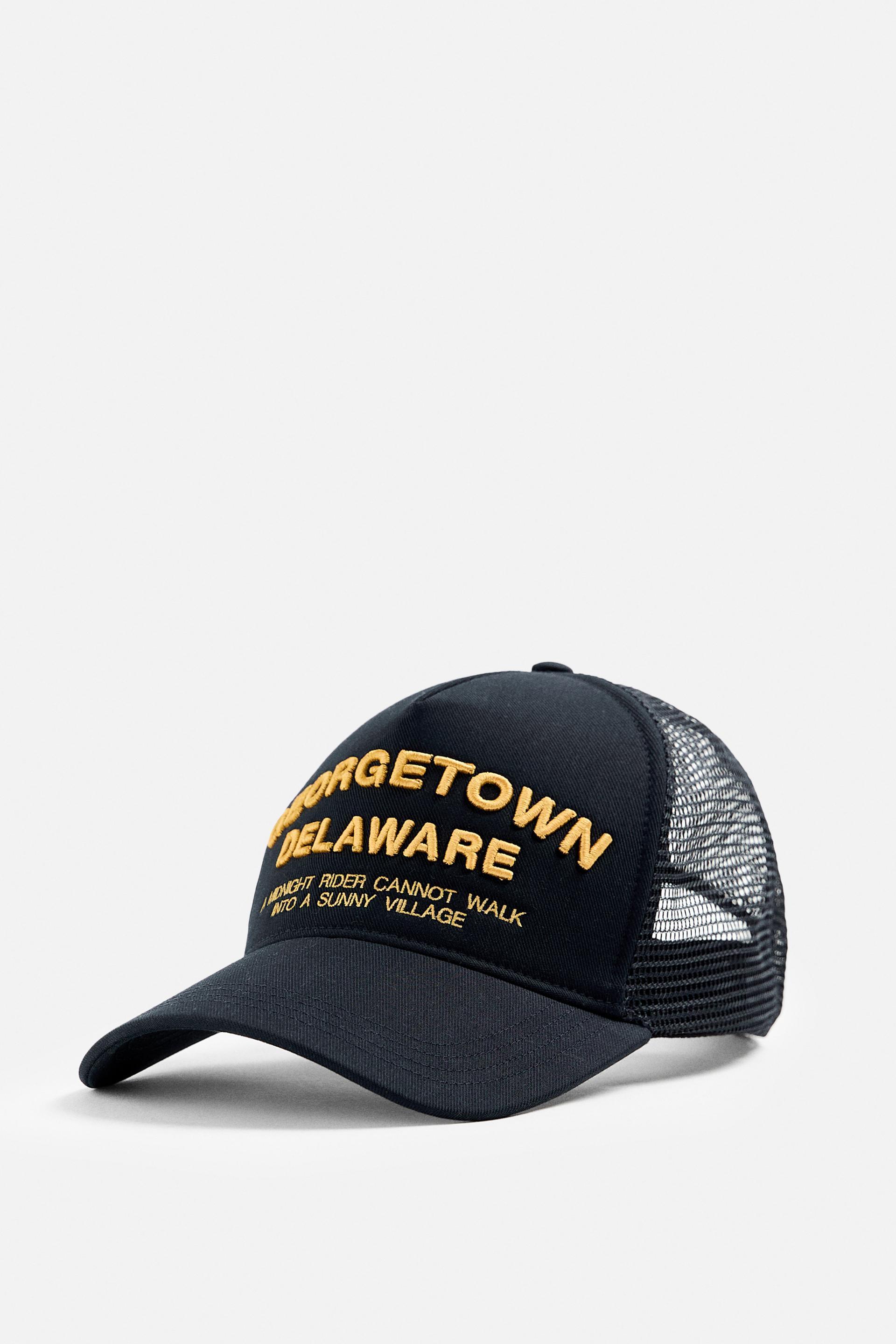 CONTRAST EMBROIDERED CAP Product Image