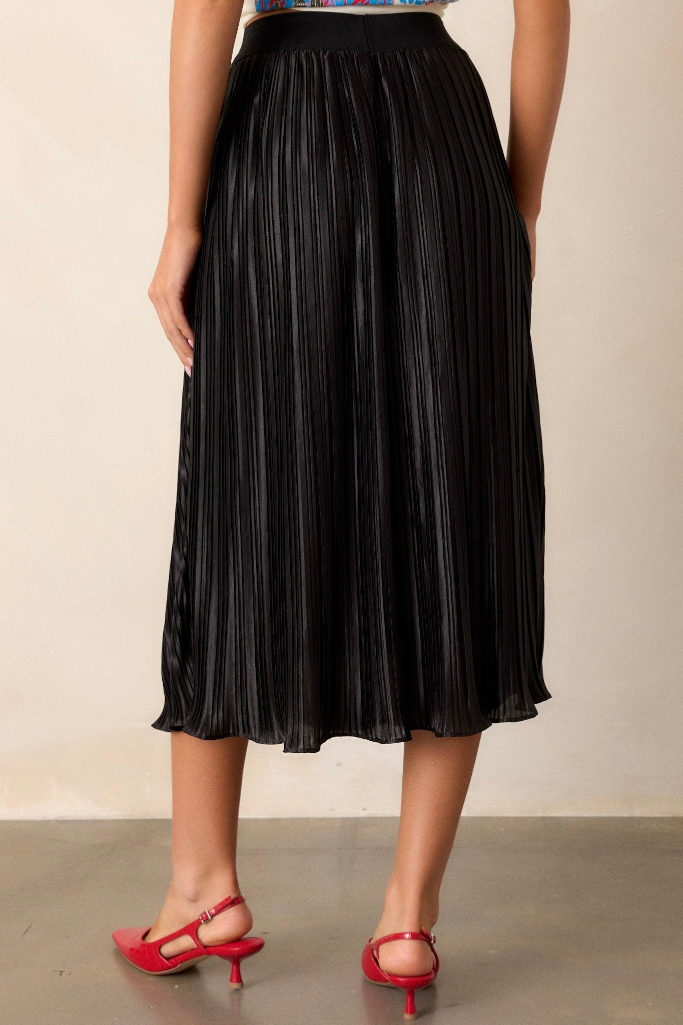 Try And Try Again Black Pleated Midi Skirt Product Image