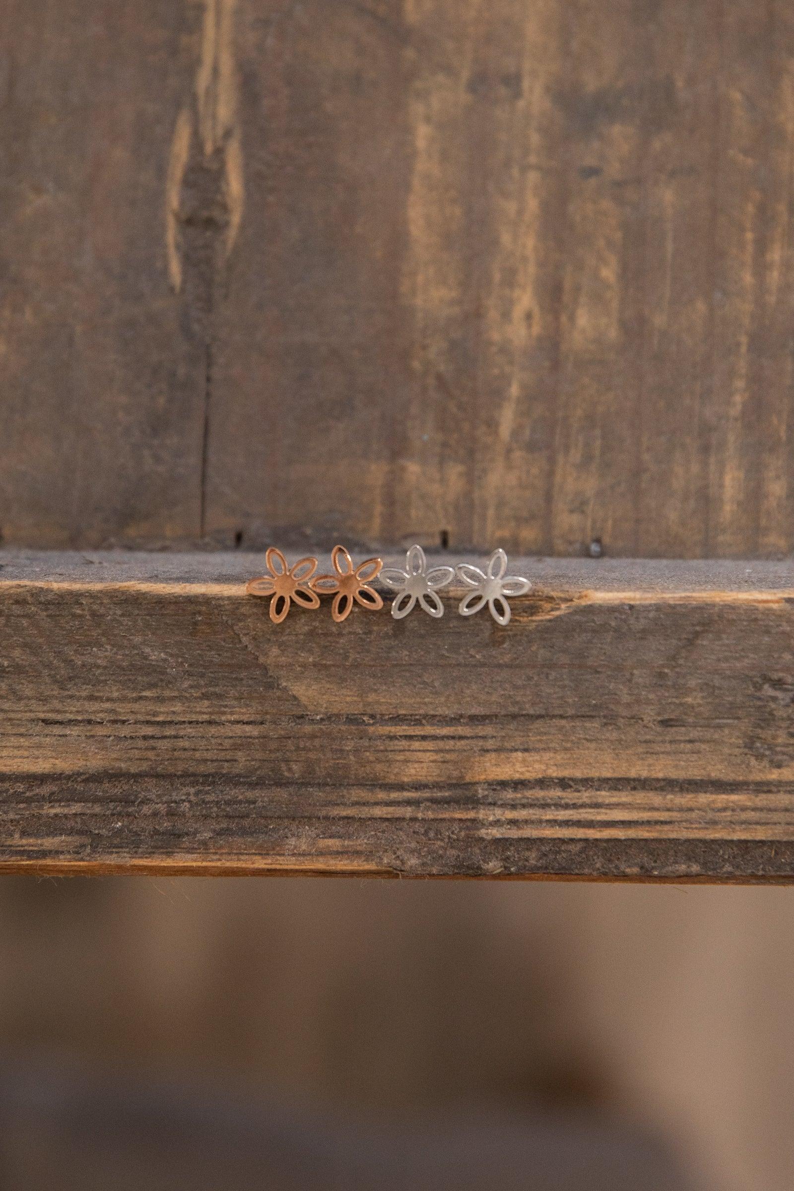 Flower Stud Earrings Product Image