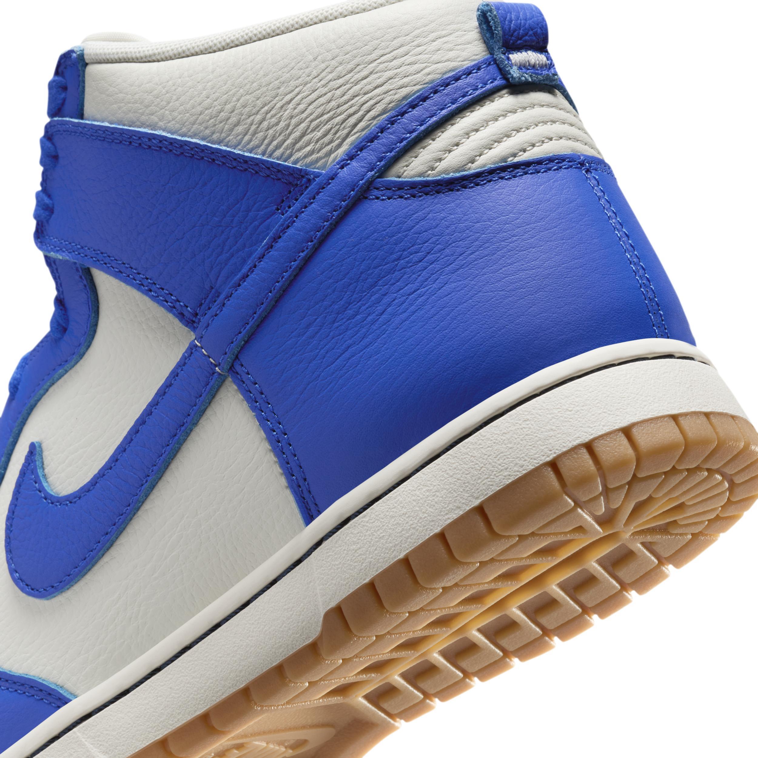 Nike Mens Dunk High Retro SE Shoes Product Image