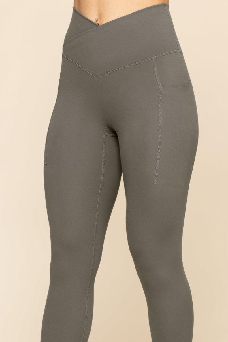 Crisscross Hourglass® Leggings with Pockets - English Ivy Product Image