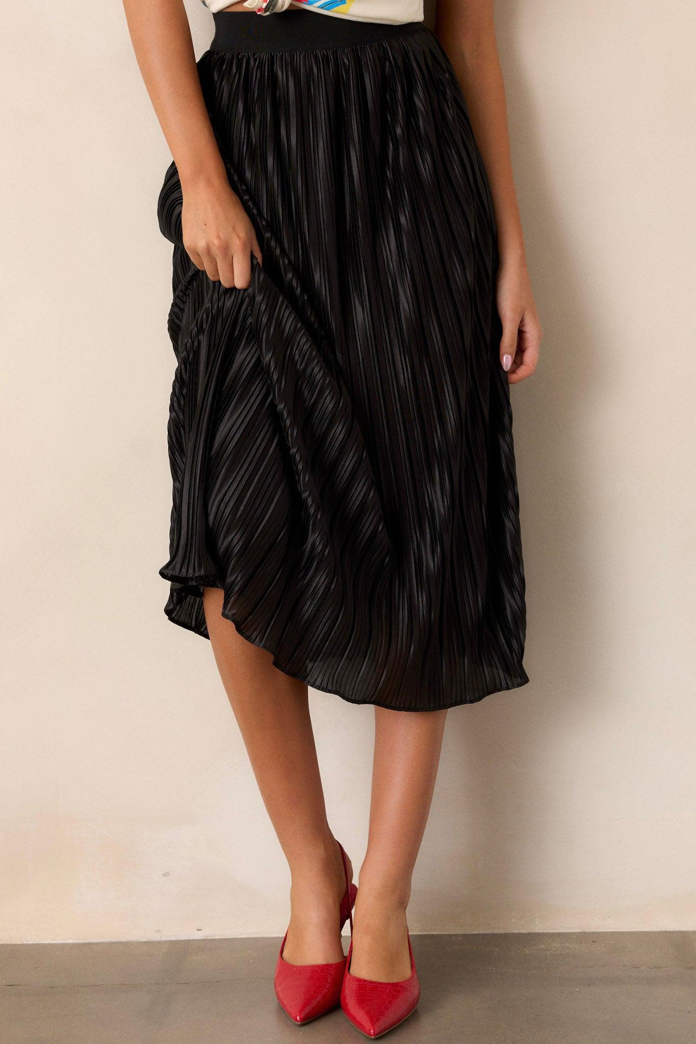 Try And Try Again Black Pleated Midi Skirt Product Image