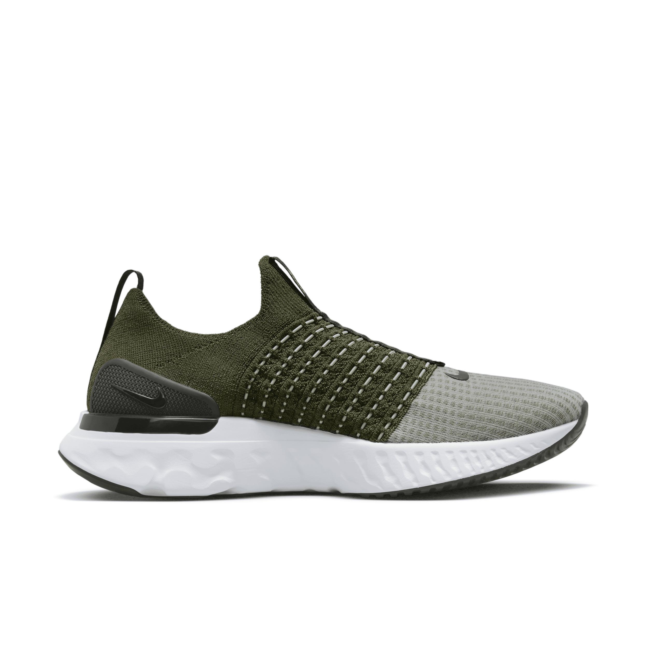 Nike Men's React Phantom Run Flyknit 2 Road Running Shoes Product Image