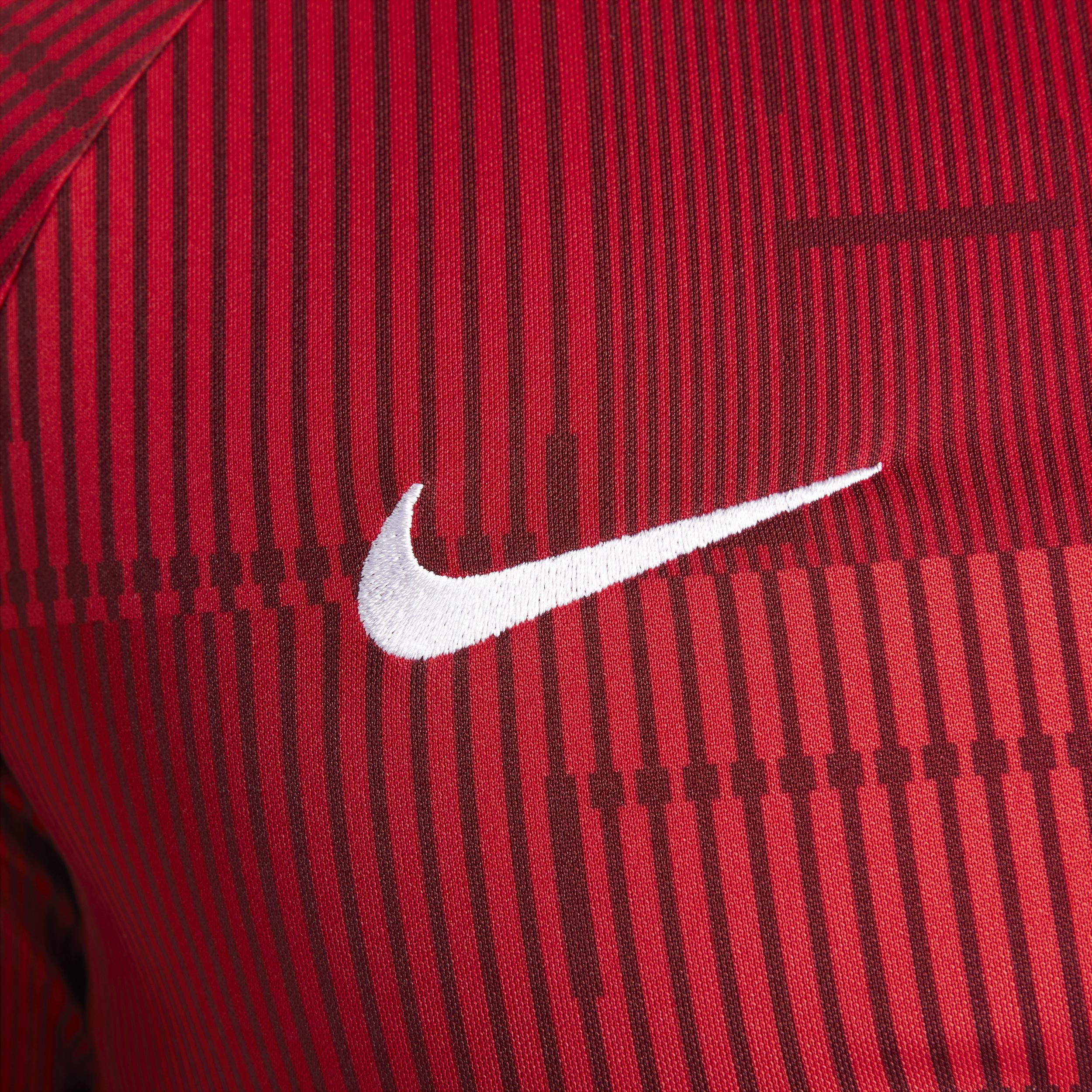 Mens Nike Red Liverpool 2023 Academy Pro Pre-Match Top - Red Product Image