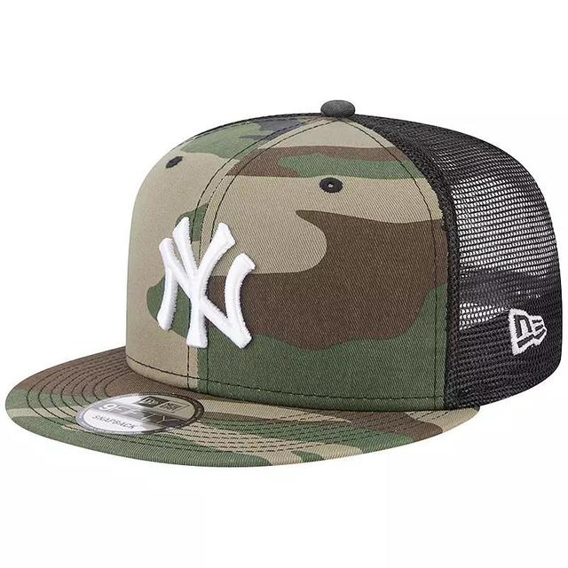 Men's New Era Camo New York Yankees Trucker 9FIFTY Snapback Hat Product Image