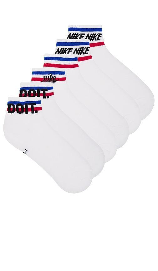 Everyday Essential 3 Pack Socks Product Image