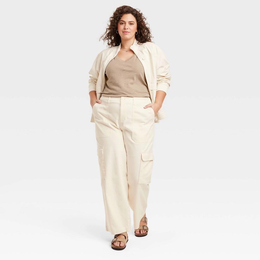 Womens Mid-Rise Utility Cargo Pants - Universal Thread Cream 26 Product Image