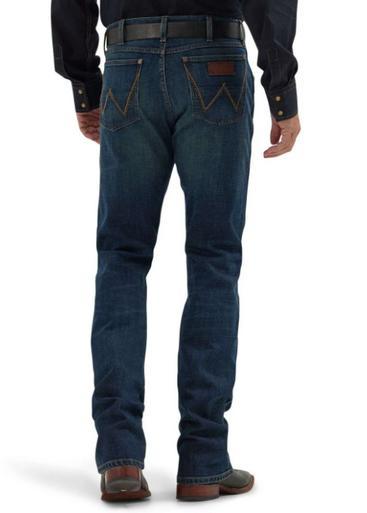 Wrangler Retro® Men's Hector Slim Boot Cut Jeans Product Image