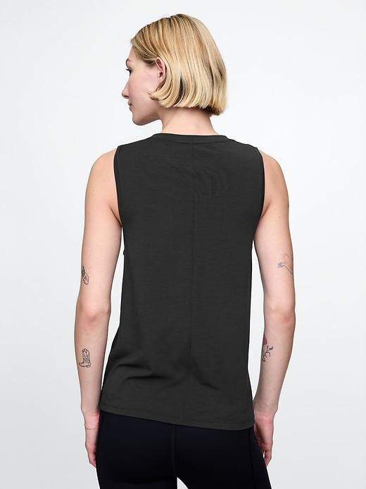 GapFit Breathe Tank Top Product Image