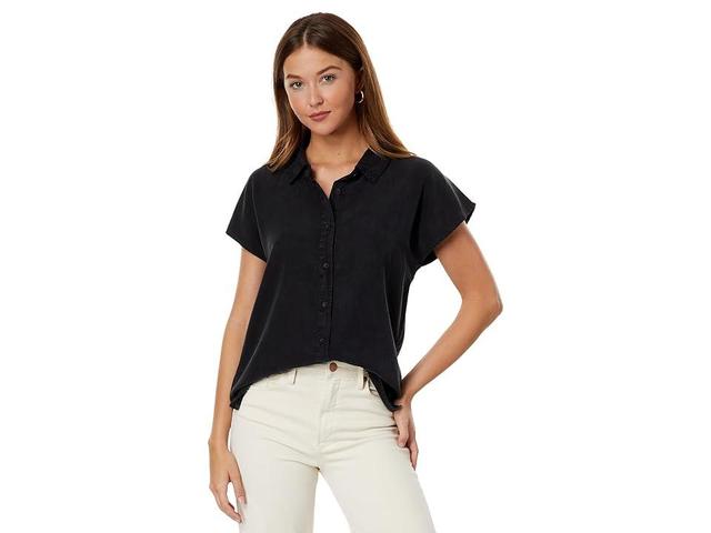 Mod-o-doc Stone Washed Tencel Short Sleeve Button-Down Hi-Lo Blouse Women's Clothing Product Image