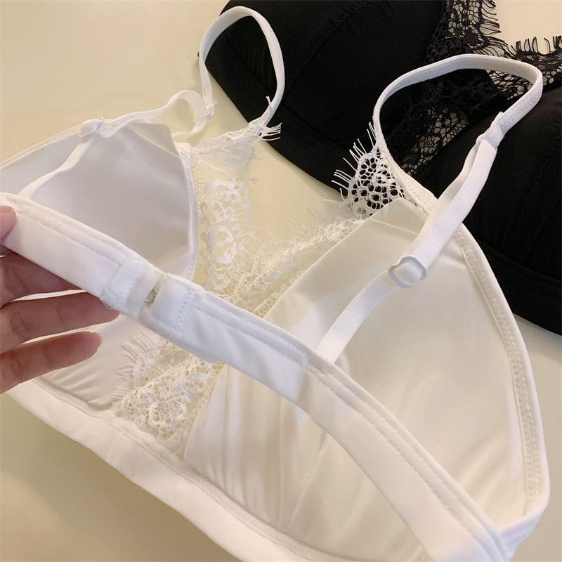 Plain Panel Lace Wireless Bra Product Image