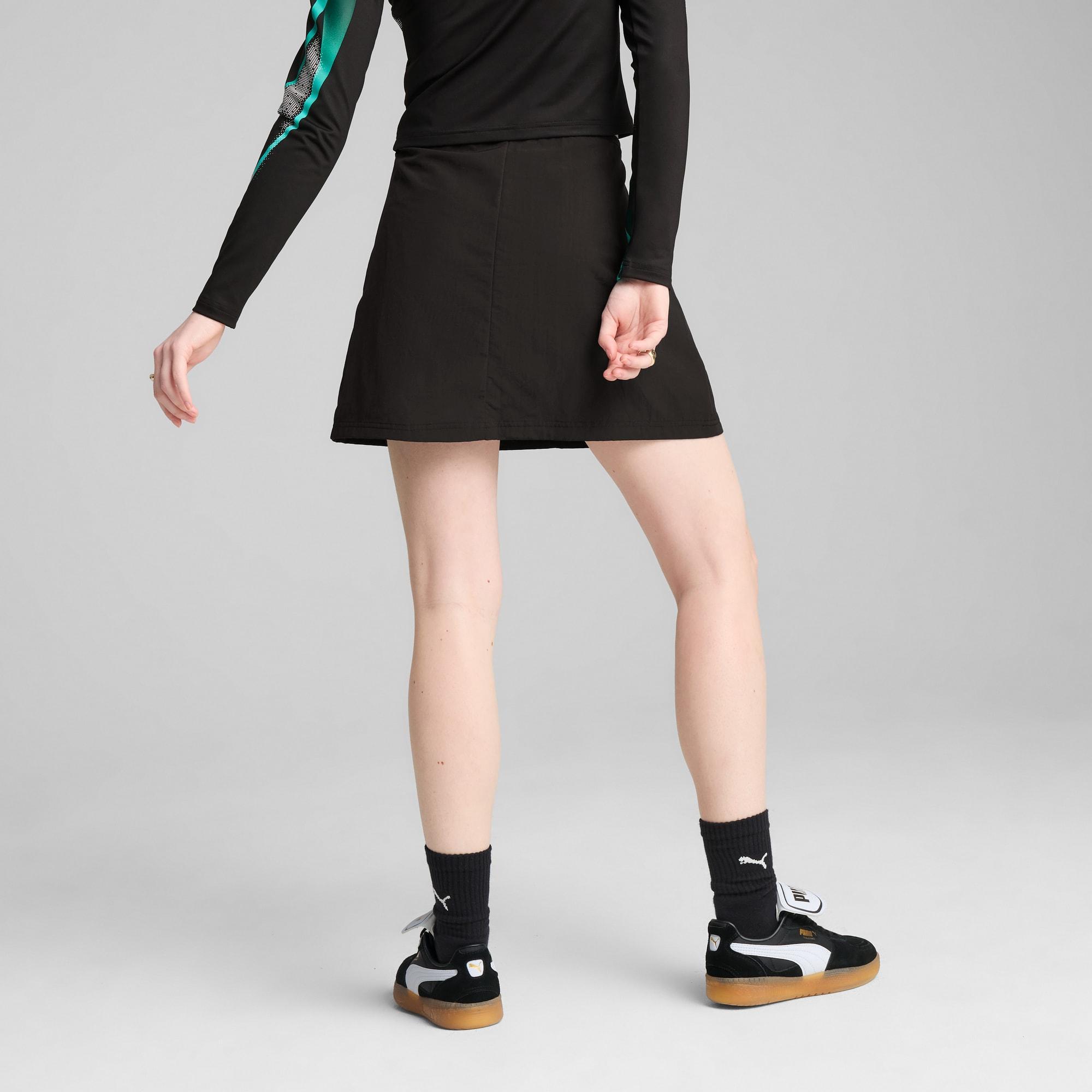 DARE TO Women's Zip-Off Woven Skirt Product Image