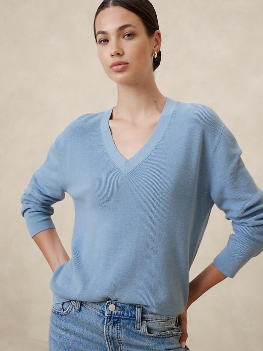 Ribbed Lightweight Sweater Product Image